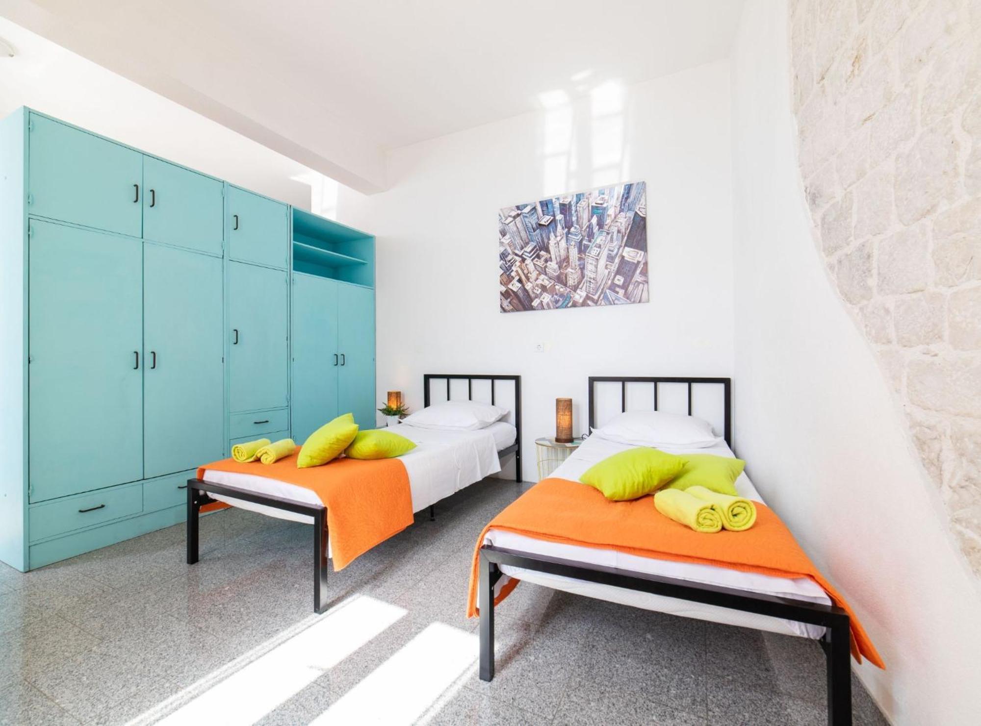 Seafront Villa With Furnished Sun Terrace, Close To The Beach Kaštela Zewnętrze zdjęcie
